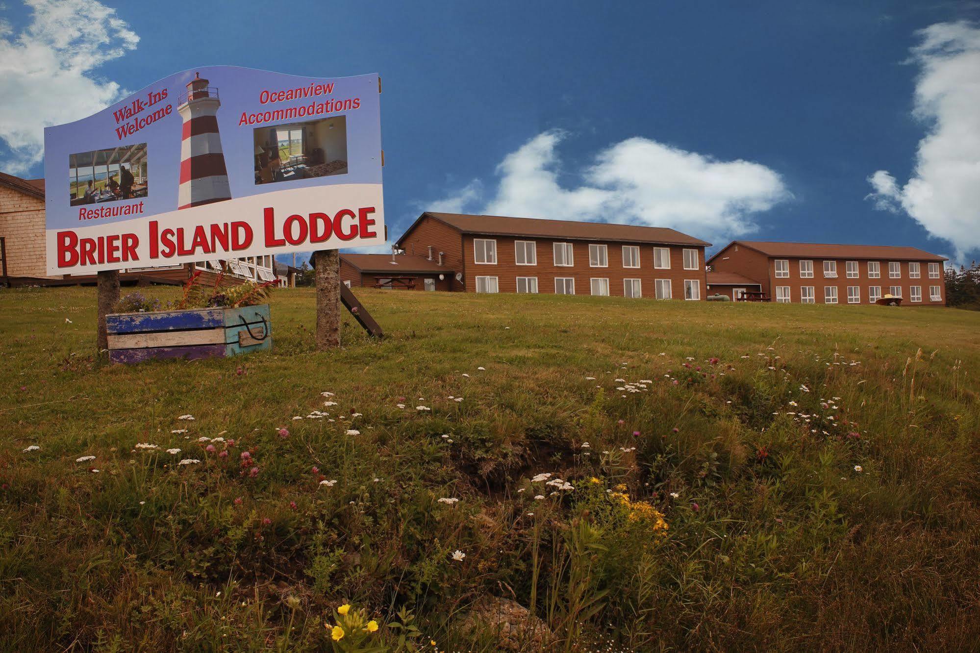 Hotel Brier Island 3*